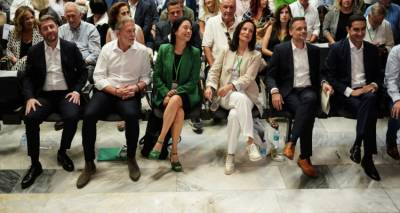 &Pi;&Alpha;&Sigma;&Omicron;&Kappa;: &Tau;ώ&rho;&alpha; &alpha;&rho;&chi;ί&zeta;&epsilon;&iota; &tau;&omicron; &mu;&alpha;&tau;&sigmaf; -&Tau;&iota; &epsilon;ί&pi;&alpha;&nu; &omicron;&iota; έ&xi;&iota; &upsilon;&pi;&omicron;&psi;ή&phi;&iota;&omicron;&iota; &gamma;&iota;&alpha; &tau;&eta;&nu; &eta;&gamma;&epsilon;&sigma;ί&alpha;, &sigma;&epsilon; &pi;&omicron;&iota;&omicron;&upsilon;&sigmaf; &alpha;&pi;&epsilon;&upsilon;&theta;ύ&nu;&theta;&eta;&kappa;&alpha;&nu;, &omicron;&iota; &alpha;&iota;&chi;&mu;έ&sigmaf; &kappa;&alpha;&iota; &omicron;&iota; &kappa;ό&nu;&tau;&rho;&epsilon;&sigmaf;