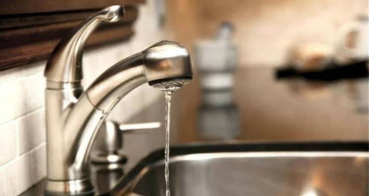 &Nu;&epsilon;&rho;ό &kappa;&alpha;&iota; &pi;ά&lambda;&iota; &sigma;&tau;&iota;&sigmaf; &beta;&rho;ύ&sigma;&epsilon;&sigmaf; &tau;&eta;&sigmaf; &Mu;ύ&rho;&iota;&nu;&alpha;&sigmaf; | &Chi;&omega;&rho;ί&sigmaf; &nu;&epsilon;&rho;ό ό&mu;&omega;&sigmaf; &tau;ώ&rho;&alpha; &omicron; &Kappa;&omicron;&rho;&nu;ό&sigmaf; (mp3)