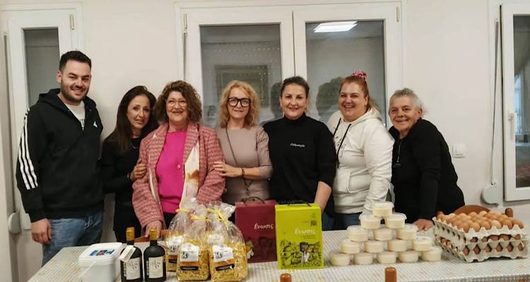 &Lambda;ή&mu;&nu;&omicron;&sigmaf;: &Gamma;&iota;&alpha; έ&kappa;&tau;&eta; &chi;&rho;&omicron;&nu;&iota;ά &tau;&omicron; Lemnos Philema &sigma;&tau;&omicron; &pi;&lambda;&epsilon;&upsilon;&rho;ό &tau;&omicron;&upsilon; &Gamma;&eta;&rho;&omicron;&kappa;&omicron;&mu;&epsilon;ί&omicron;&upsilon; &laquo;&Omicron; &Kappa;&alpha;&lambda;ό&sigmaf; &Sigma;&alpha;&mu;&alpha;&rho;&epsilon;ί&tau;&eta;&sigmaf;&raquo;