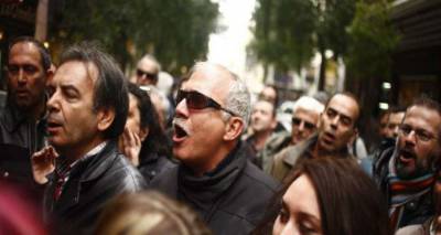 &laquo;&Theta;&eta;&lambda;&iota;ά&raquo; &gamma;&iota;&alpha; &alpha;&upsilon;&tau;&omicron;&alpha;&pi;&alpha;&sigma;&chi;&omicron;&lambda;&omicron;ύ&mu;&epsilon;&nu;&omicron;&upsilon;&sigmaf; &kappa;&alpha;&iota; &epsilon;&lambda;&epsilon;ύ&theta;&epsilon;&rho;&omicron;&upsilon;&sigmaf; &epsilon;&pi;&alpha;&gamma;&gamma;&epsilon;&lambda;&mu;&alpha;&tau;ί&epsilon;&sigmaf; &tau;&omicron; &chi;&alpha;&rho;ά&tau;&sigma;&iota; &sigma;&tau;&iota;&sigmaf; &alpha;&sigma;&phi;&alpha;&lambda;&iota;&sigma;&tau;&iota;&kappa;έ&sigmaf; &epsilon;&iota;&sigma;&phi;&omicron;&rho;έ&sigmaf;