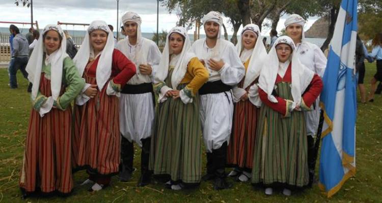 &laquo;&Mu;&epsilon; &tau;&eta;&sigmaf; &nu;&iota;ό&tau;&eta;&sigmaf; &tau;&alpha; &phi;&tau;&epsilon;&rho;ά&raquo;: &Epsilon;&kappa;&delta;ή&lambda;&omega;&sigma;&eta; &tau;&omega;&nu; &epsilon;&phi;&eta;&beta;&iota;&kappa;ώ&nu; &tau;&mu;&eta;&mu;ά&tau;&omega;&nu; &tau;&omicron;&upsilon; &Lambda;&tau;&Epsilon; &Lambda;ή&mu;&nu;&omicron;&upsilon; &alpha;&pi;ό&psi;&epsilon; &sigma;&tau;&omicron; &Gamma;&upsilon;&mu;&nu;ά&sigma;&iota;&omicron; &Mu;ύ&rho;&iota;&nu;&alpha;&sigmaf;