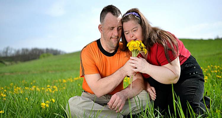 &Pi;&alpha;&gamma;&kappa;ό&sigma;&mu;&iota;&alpha; &Eta;&mu;έ&rho;&alpha; &gamma;&iota;&alpha; &tau;&omicron; &Sigma;ύ&nu;&delta;&rho;&omicron;&mu;&omicron; Down