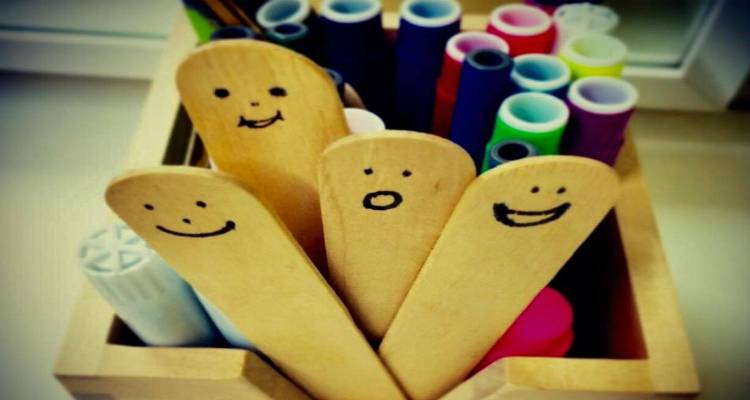 &Kappa;έ&nu;&tau;&rho;&omicron; &Lambda;&omicron;&gamma;&omicron;&theta;&epsilon;&rho;&alpha;&pi;&epsilon;ί&alpha;&sigmaf; &sigma;&tau;&eta; &Lambda;ή&mu;&nu;&omicron;