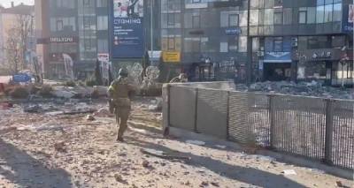 &Epsilon;&iota;&sigma;&beta;&omicron;&lambda;ή &sigma;&tau;&eta;&nu; &Omicron;&upsilon;&kappa;&rho;&alpha;&nu;ί&alpha;: &Tau;&eta; &Delta;&epsilon;&upsilon;&tau;έ&rho;&alpha; &omicron;&iota; &sigma;&upsilon;&nu;&omicron;&mu;&iota;&lambda;ί&epsilon;&sigmaf; &alpha;&nu;ά&mu;&epsilon;&sigma;&alpha; &sigma;&epsilon; &Omicron;&upsilon;&kappa;&rho;&alpha;&nu;&omicron;ύ&sigmaf; &kappa;&alpha;&iota; &Rho;ώ&sigma;&omicron;&upsilon;&sigmaf; &delta;&iota;&pi;&lambda;&omega;&mu;ά&tau;&epsilon;&sigmaf; &sigma;&tau;&eta; &Lambda;&epsilon;&upsilon;&kappa;&omicron;&rho;&omega;&sigma;ί&alpha;