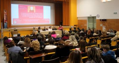 &laquo;&Delta;&iota;&alpha;&kappa;&rho;ί&sigma;&epsilon;&iota;&sigmaf; &kappa;&alpha;&iota; &Iota;&sigma;ό&tau;&eta;&tau;&alpha;: &Alpha;&pi;ό &tau;&eta; &theta;&epsilon;&omega;&rho;ί&alpha; &sigma;&tau;&eta;&nu; &pi;&rho;ά&xi;&eta;&raquo; | &Mu;ή&nu;&upsilon;&mu;&alpha; &epsilon;&nu;ό&tau;&eta;&tau;&alpha;&sigmaf; &kappa;&alpha;&iota; &delta;&rho;ά&sigma;&eta;&sigmaf; &alpha;&pi;ό &tau;&omicron; &Lambda;ύ&kappa;&epsilon;&iota;&omicron; &tau;&omega;&nu; &Epsilon;&lambda;&lambda;&eta;&nu;ί&delta;&omega;&nu; &Lambda;ή&mu;&nu;&omicron;&upsilon;