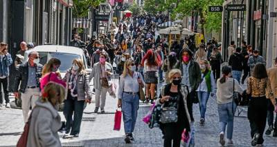 &Kappa;&omicron;&rho;&omega;&nu;&omicron;ϊό&sigmaf;: &Sigma;&tau;&alpha; 1.317 &tau;&alpha; &nu;έ&alpha; &kappa;&rho;&omicron;ύ&sigma;&mu;&alpha;&tau;&alpha; - 811 &omicron;&iota; &delta;&iota;&alpha;&sigma;&omega;&lambda;&eta;&nu;&omega;&mu;έ&nu;&omicron;&iota;, 80 &theta;ά&nu;&alpha;&tau;&omicron;&iota;