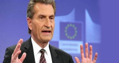 &laquo;&Beta;ό&mu;&beta;&alpha;&raquo; &Epsilon;&tau;&iota;&nu;&gamma;&kappa;&epsilon;&rho;: &Kappa;&omicron;&nu;&tau;ά &sigma;&epsilon; &pi;&alpha;&rho;ά&lambda;&lambda;&eta;&lambda;&omicron; &nu;ό&mu;&iota;&sigma;&mu;&alpha; &eta; &Epsilon;&lambda;&lambda;ά&delta;&alpha;