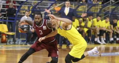 Ή&phi;&alpha;&iota;&sigma;&tau;&omicron;&sigmaf;: &Rho;ή&xi;&eta; &mu;&eta;&nu;ί&sigma;&kappa;&omicron;&upsilon; &omicron; &Mu;&pi;&rho;έ&iota;&zeta;&epsilon;&lambda;&tau;&omicron;&nu;, &psi;ά&chi;&nu;&omicron;&upsilon;&nu; &pi;&alpha;ί&kappa;&tau;&eta; &sigma;&tau;&eta;&nu; &Lambda;ή&mu;&nu;&omicron;