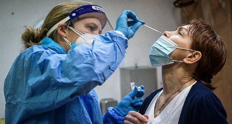 Κορωνοϊός: Στα 516 τα νέα κρούσματα | 300 ασθενείς διασωληνωμένοι