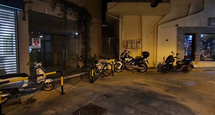 &Delta;&eta;&mu;&omicron;&tau;&iota;&kappa;ό &Sigma;&upsilon;&mu;&beta;&omicron;ύ&lambda;&iota;&omicron; &Lambda;ή&mu;&nu;&omicron;&upsilon;: Ό&tau;&alpha;&nu; έ&kappa;&lambda;&epsilon;&iota;&sigma;&alpha;&nu; &omicron;&iota; &kappa;ά&mu;&epsilon;&rho;&epsilon;&sigmaf;&hellip;