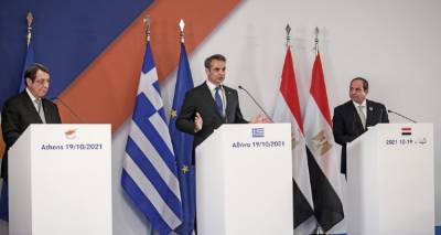 &Sigma;&tau;&iota;&sigmaf; &sigma;&upsilon;&mu;&pi;&lambda;&eta;&gamma;ά&delta;&epsilon;&sigmaf; &Eta;&Pi;&Alpha;, &Epsilon;&Epsilon; &kappa;&alpha;&iota; &Tau;&rho;&iota;&mu;&epsilon;&rho;&omicron;ύ&sigmaf; &eta; Ά&gamma;&kappa;&upsilon;&rho;&alpha;: &Nu;&epsilon;&upsilon;&rho;&iota;&kappa;ό&tau;&eta;&tau;&alpha; &gamma;&iota;&alpha; &tau;&omicron; &nu;έ&omicron; &laquo;&chi;&tau;ύ&pi;&eta;&mu;&alpha;&raquo; &tau;&eta;&sigmaf; &Alpha;&theta;ή&nu;&alpha;&sigmaf;