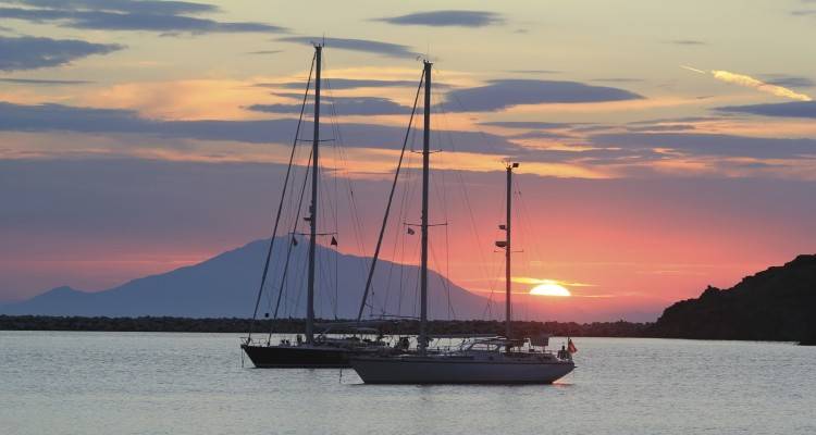 Κορωνοϊός-Τουρισμός: Ποια είναι τα επικρατέστερα σενάρια για τις πτήσεις και τα ξενοδοχεία