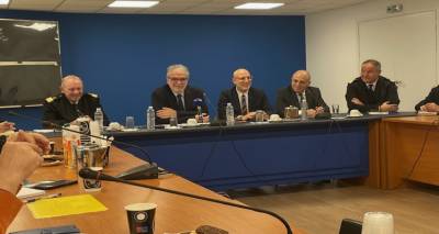&Sigma;&tau;&upsilon;&lambda;&iota;&alpha;&nu;ί&delta;&eta;&sigmaf;: &Alpha;&nu;&alpha;&kappa;&omicron;ί&nu;&omega;&sigma;&epsilon; &mu;έ&tau;&rho;&alpha; &upsilon;&pi;έ&rho; &tau;&eta;&sigmaf; &laquo;&pi;&rho;ά&sigma;&iota;&nu;&eta;&sigmaf;&raquo; &alpha;&kappa;&tau;&omicron;&pi;&lambda;&omicron;ΐ&alpha;&sigmaf;
