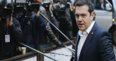 &Sigma;&tau;&iota;&sigmaf; &Beta;&rho;&upsilon;&xi;έ&lambda;&lambda;&epsilon;&sigmaf; &tau;&omicron; &beta;&rho;ά&delta;&upsilon; &omicron; &Tau;&sigma;ί&pi;&rho;&alpha;&sigmaf; | &Sigma;&upsilon;&nu;&alpha;&nu;&tau;ή&sigma;&epsilon;&iota;&sigmaf; &mu;&epsilon; &Mu;έ&rho;&kappa;&epsilon;&lambda;, &Omicron;&lambda;ά&nu;&tau;, &Gamma;&iota;&omicron;ύ&nu;&kappa;&epsilon;&rho;, &Sigma;&omicron;&upsilon;&lambda;&tau;&sigmaf;