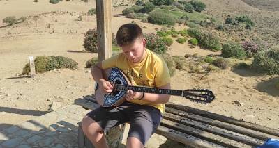 &laquo;&Zeta;&omicron;&rho;&mu;&pi;ά&sigmaf;&raquo; &sigma;&tau;&iota;&sigmaf; &Alpha;&mu;&mu;&omicron;&theta;ί&nu;&epsilon;&sigmaf; &Lambda;ή&mu;&nu;&omicron;&upsilon; | &Omicron; &epsilon;&mu;&beta;&lambda;&eta;&mu;&alpha;&tau;&iota;&kappa;ό&sigmaf; ή&chi;&omicron;&sigmaf; &tau;&eta;&sigmaf; &chi;ώ&rho;&alpha;&sigmaf; &alpha;&nu;&tau;&eta;&chi;&epsilon;ί &sigma;&tau;&omicron; &pi;&iota;&omicron; &iota;&delta;&iota;&alpha;ί&tau;&epsilon;&rho;&omicron; &tau;&omicron;&pi;ί&omicron; &tau;&eta;&sigmaf; &Lambda;ή&mu;&nu;&omicron;&upsilon; (video)