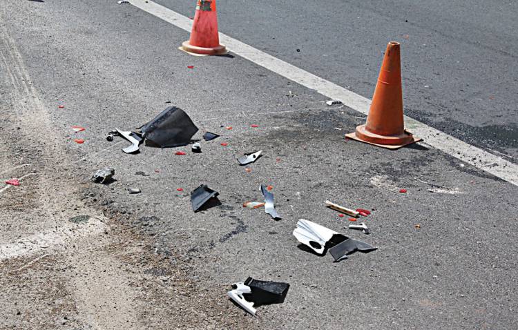 Σύγκρουση βέσπας με αγροτικό όχημα στον Άγιο Δημήτριο | Στο νοσοκομείο ο αναβάτης για προληπτικούς λόγους