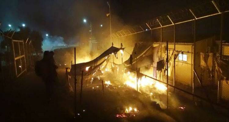 &Chi;ά&omicron;&sigmaf; &sigma;&tau;&eta; &Mu;ό&rho;&iota;&alpha;: &Epsilon;&kappa;&rho;&eta;&xi;&eta; &sigma;&tau;&omicron; hot spot &pi;&rho;&omicron;&sigma;&phi;ύ&gamma;&omega;&nu; | &Delta;ύ&omicron; &nu;&epsilon;&kappa;&rho;&omicron;ί (photos)