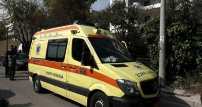 &Iota;&lambda;&iota;&omicron;&nu;: &Mu;&alpha;&rho;&tau;&upsilon;&rho;&iota;&kappa;ό&sigmaf; &theta;ά&nu;&alpha;&tau;&omicron;&sigmaf; &gamma;&iota;&alpha; &alpha;&gamma;&omicron;&rho;ά&kappa;&iota; &sigma;&epsilon; &kappa;&rho;&epsilon;&beta;ά&tau;&iota;-&pi;&alpha;&gamma;ί&delta;&alpha;: &laquo;&Sigma;&pi;ά&rho;&alpha;&zeta;&epsilon; &kappa;&alpha;&iota; &omicron;ύ&rho;&lambda;&iota;&alpha;&zeta;&epsilon; &eta; &mu;&eta;&tau;έ&rho;&alpha;&raquo;, &tau;&iota; &lambda;έ&epsilon;&iota; &omicron; &pi;&alpha;&tau;έ&rho;&alpha;&sigmaf; &gamma;&iota;&alpha; &tau;&alpha; &pi;&epsilon;&rho;ί &alpha;&mu;έ&lambda;&epsilon;&iota;&alpha;&sigmaf;