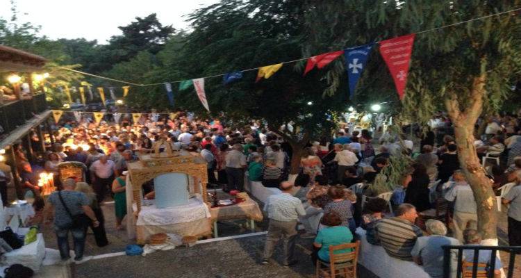 &Eta; &Lambda;ή&mu;&nu;&omicron;&sigmaf; &tau;ί&mu;&eta;&sigma;&epsilon; &tau;&eta; &mu;&epsilon;&gamma;ά&lambda;&eta; &gamma;&iota;&omicron;&rho;&tau;ή &tau;&eta;&sigmaf; &Mu;&epsilon;&tau;&alpha;&mu;ό&rho;&phi;&omega;&sigma;&eta;&sigmaf; &tau;&omicron;&upsilon; &Sigma;&omega;&tau;ή&rho;&omicron;&sigmaf; (photos)