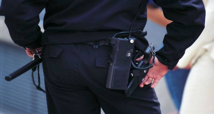 &Omicron;&iota; &delta;&iota;&kappa;&eta;&gamma;ό&rho;&omicron;&iota; &tau;&omega;&nu; &kappa;&alpha;&tau;&eta;&gamma;&omicron;&rho;&omicron;&upsilon;&mu;έ&nu;&omega;&nu; &tau;&eta;&sigmaf; &epsilon;&gamma;&kappa;&lambda;&eta;&mu;&alpha;&tau;&iota;&kappa;ή&sigmaf; &omicron;&rho;&gamma;ά&nu;&omega;&sigma;&eta;&sigmaf; &sigma;&tau;&omicron;&nu; Fm 100 (mp3)