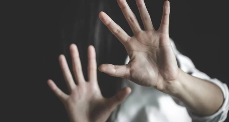 &Sigma;&tau;&omicron; &Epsilon;&phi;&epsilon;&tau;&epsilon;ί&omicron; &eta; &upsilon;&pi;ό&theta;&epsilon;&sigma;&eta; &kappa;&alpha;&kappa;&omicron;&pi;&omicron;ί&eta;&sigma;&eta;&sigmaf; &kappa;&alpha;&theta;&eta;&gamma;ή&tau;&rho;&iota;&alpha;&sigmaf; &sigma;&tau;&eta; &Lambda;ά&rho;&iota;&sigma;&alpha; &alpha;&pi;ό &tau;&omicron;&nu; &delta;&iota;&epsilon;&upsilon;&theta;&upsilon;&nu;&tau;ή &tau;&eta;&sigmaf; -&Eta; &kappa;&alpha;&tau;&alpha;&gamma;&gamma;&epsilon;&lambda;ί&alpha; &sigma;&omicron;&kappa; &kappa;&alpha;&iota; &eta; &kappa;&alpha;&tau;&alpha;&delta;ί&kappa;&eta;
