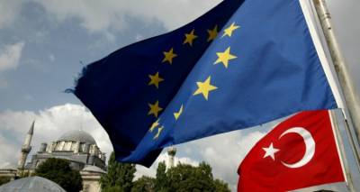 &Sigma;ύ&nu;&omicron;&delta;&omicron;&sigmaf; &Kappa;&omicron;&rho;&upsilon;&phi;ή&sigmaf;: &Kappa;&rho;ί&sigma;&iota;&mu;&eta; &eta; &sigma;&eta;&mu;&epsilon;&rho;&iota;&nu;ή &sigma;&upsilon;&nu;&epsilon;&delta;&rho;ί&alpha;&sigma;&eta; &tau;&omega;&nu; &Mu;ό&nu;&iota;&mu;&omega;&nu; &Alpha;&nu;&tau;&iota;&pi;&rho;&omicron;&sigma;ώ&pi;&omega;&nu; &gamma;&iota;&alpha; &tau;&omicron; &zeta;ή&tau;&eta;&mu;&alpha; &tau;&omega;&nu; &kappa;&upsilon;&rho;ώ&sigma;&epsilon;&omega;&nu;