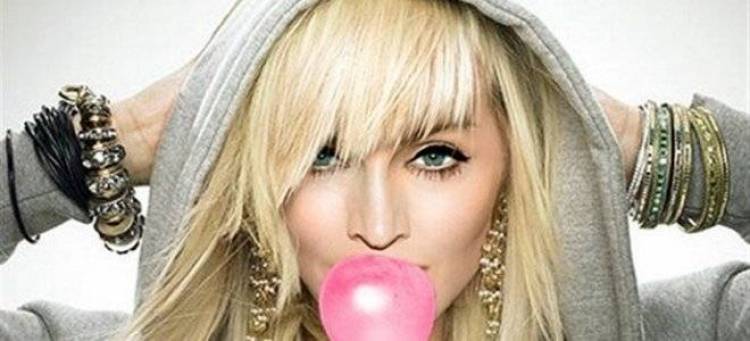 &Theta;ύ&mu;&alpha; &beta;&iota;&alpha;&sigma;&mu;&omicron;ύ έ&pi;&epsilon;&sigma;&epsilon; &eta; &Mu;&alpha;&nu;&tau;ό&nu;&alpha;: &Eta; &alpha;&pi;&omicron;&kappa;ά&lambda;&upsilon;&psi;&eta; &tau;&eta;&sigmaf; &tau;&rho;&alpha;&gamma;&omicron;&upsilon;&delta;ί&sigma;&tau;&rho;&iota;&alpha;&sigmaf; &pi;&omicron;&upsilon; &sigma;&omicron;&kappa;ά&rho;&epsilon;&iota;