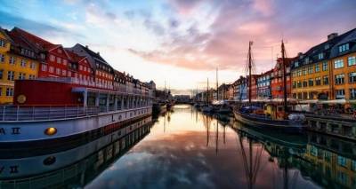 &Omicron;&iota; &pi;&iota;&omicron; &laquo;&alpha;&sigma;&phi;&alpha;&lambda;&epsilon;ί&sigmaf;&raquo; &chi;ώ&rho;&epsilon;&sigmaf; &tau;&omicron;&upsilon; &kappa;ό&sigma;&mu;&omicron;&upsilon; &nu;&alpha; &zeta;&epsilon;&iota;&sigmaf;