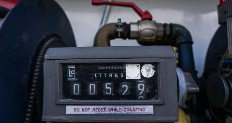 &Kappa;ά&tau;&omega; &alpha;&pi;ό &tau;&alpha; 1,60 &epsilon;&upsilon;&rho;ώ &xi;&epsilon;&kappa;&iota;&nu;ά &tau;&omicron; &pi;&epsilon;&tau;&rho;έ&lambda;&alpha;&iota;&omicron; &theta;έ&rho;&mu;&alpha;&nu;&sigma;&eta;&sigmaf; | &Pi;&rho;ό&sigma;&theta;&epsilon;&tau;&eta; &epsilon;&pi;&iota;&delta;ό&tau;&eta;&sigma;&eta; 0,35 &epsilon;&upsilon;&rho;ώ &kappa;&alpha;&iota; &alpha;ύ&xi;&eta;&sigma;&eta; &pi;&rho;&omicron;&kappa;&alpha;&tau;&alpha;&beta;&omicron;&lambda;ή&sigmaf; &gamma;&iota;&alpha; &tau;&omicron; &epsilon;&pi;ί&delta;&omicron;&mu;&alpha;