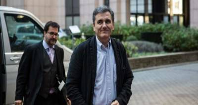 &Mu;&alpha;&rho;&alpha;&theta;ώ&nu;&iota;&omicron;&sigmaf; &sigma;&upsilon;&nu;&alpha;&nu;&tau;ή&sigma;&epsilon;&omega;&nu; &Tau;&sigma;&alpha;&kappa;&alpha;&lambda;ώ&tau;&omicron;&upsilon; &mu;&epsilon; &omicron;&mu;&omicron;&lambda;ό&gamma;&omicron;&upsilon;&sigmaf;