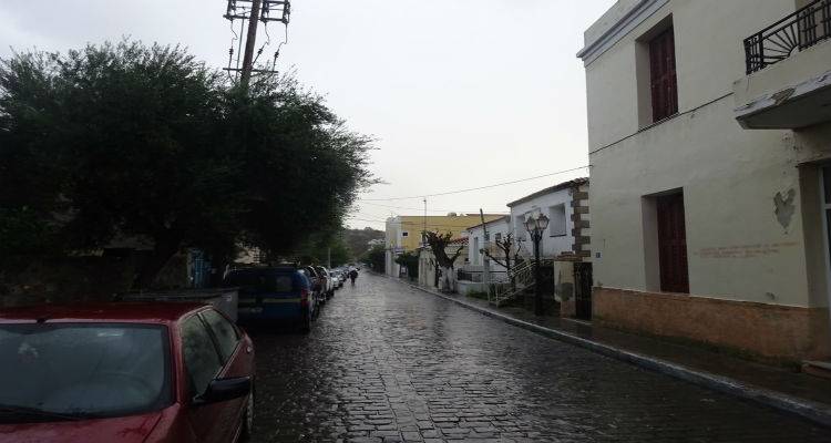 &Alpha;&lambda;&lambda;ά&zeta;&epsilon;&iota; &omicron; &kappa;&alpha;&iota;&rho;ό&sigmaf;: 28&eta; &Omicron;&kappa;&tau;&omega;&beta;&rho;ί&omicron;&upsilon; &mu;&epsilon; &beta;&rho;&omicron;&chi;έ&sigmaf;, &kappa;&alpha;&tau;&alpha;&iota;&gamma;ί&delta;&epsilon;&sigmaf; &kappa;&alpha;&iota; &chi;&alpha;&lambda;ά&zeta;&iota;