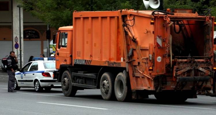 &Theta;&epsilon;&sigma;&sigma;&alpha;&lambda;&omicron;&nu;ί&kappa;&eta;: Ά&sigma;&tau;&epsilon;&gamma;&omicron;&sigmaf; &kappa;&omicron;&iota;&mu;ό&tau;&alpha;&nu; &sigma;&epsilon; &kappa;ά&delta;&omicron; &sigma;&kappa;&omicron;&upsilon;&pi;&iota;&delta;&iota;ώ&nu; &kappa;&alpha;&iota; &kappa;&alpha;&tau;έ&lambda;&eta;&xi;&epsilon; &sigma;&tau;&eta;&nu; &pi;&rho;έ&sigma;&alpha; &alpha;&pi;&omicron;&rho;&rho;&iota;&mu;&mu;&alpha;&tau;&omicron;&phi;ό&rho;&omicron;&upsilon; &kappa;&alpha;&tau;ά &tau;&eta;&nu; &alpha;&pi;&omicron;&kappa;&omicron;&mu;&iota;&delta;ή