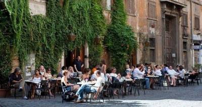 Γιατί καλλιεργούμε καφετέριες;