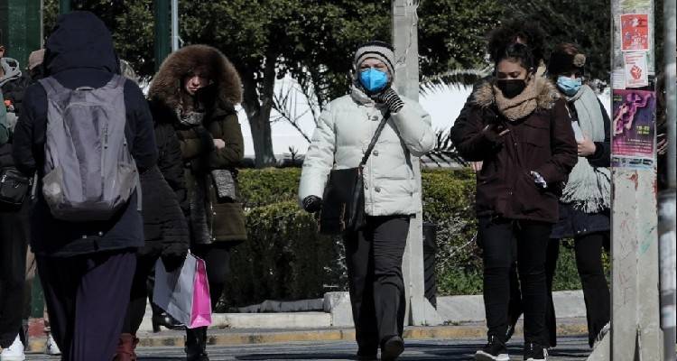 &Kappa;&omicron;&rho;&omega;&nu;&omicron;ϊό&sigmaf;: &Sigma;&tau;&alpha; 22.451 &tau;&alpha; &nu;έ&alpha; &kappa;&rho;&omicron;ύ&sigma;&mu;&alpha;&tau;&alpha;, 60 &theta;ά&nu;&alpha;&tau;&omicron;&iota;, 348 &omicron;&iota; &delta;&iota;&alpha;&sigma;&omega;&lambda;&eta;&nu;&omega;&mu;έ&nu;&omicron;&iota;