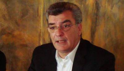 &Omicron; &Sigma;&pi;ύ&rho;&omicron;&sigmaf; &Gamma;&alpha;&lambda;&eta;&nu;ό&sigmaf; &pi;&alpha;&rho;&omicron;&upsilon;&sigma;&iota;ά&zeta;&epsilon;&iota; &tau;&eta; &laquo;&Delta;&iota;&alpha;&delta;&iota;&kappa;&tau;&upsilon;&alpha;&kappa;ή &Lambda;έ&sigma;&beta;&omicron;&raquo;