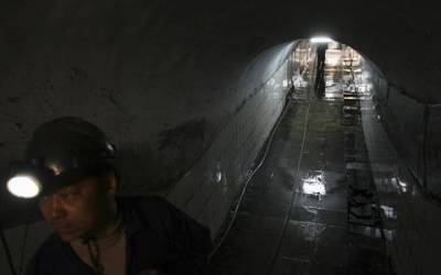 &Kappa;ί&nu;&alpha;: 21 &alpha;&nu;&theta;&rho;&alpha;&kappa;&omega;&rho;ύ&chi;&omicron;&iota; &nu;&epsilon;&kappa;&rho;&omicron;ί &sigma;&epsilon; &epsilon;&rho;&gamma;&alpha;&tau;&iota;&kappa;ό &delta;&upsilon;&sigma;&tau;ύ&chi;&eta;&mu;&alpha;