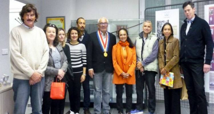 &Tau;&alpha;&xi;ί&delta;&iota; &sigma;&tau;&eta; &Gamma;&alpha;&lambda;&lambda;ί&alpha; &gamma;&iota;&alpha; &tau;&omicron;&upsilon;&sigmaf; &kappa;&alpha;&theta;&eta;&gamma;&eta;&tau;έ&sigmaf; &tau;&omicron;&upsilon; &Epsilon;&Pi;&Alpha;&Lambda; &Mu;&omicron;ύ&delta;&rho;&omicron;&upsilon;