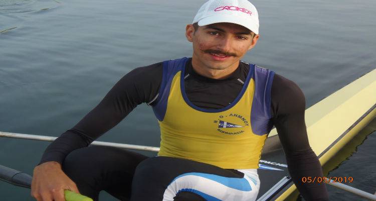 &Chi;ά&rho;&eta;&sigmaf; &Nu;&tau;&iota;&nu;&epsilon;&nu;ή&sigmaf;: &Mu;&epsilon; &tau;&alpha; &chi;&rho;ώ&mu;&alpha;&tau;&alpha; &tau;&eta;&sigmaf; &Epsilon;&theta;&nu;&iota;&kappa;ή&sigmaf; &sigma;&tau;&eta; &Sigma;&alpha;&rho;&alpha;&sigma;ό&tau;&alpha; &tau;&omega;&nu; &Eta;&Pi;&Alpha;