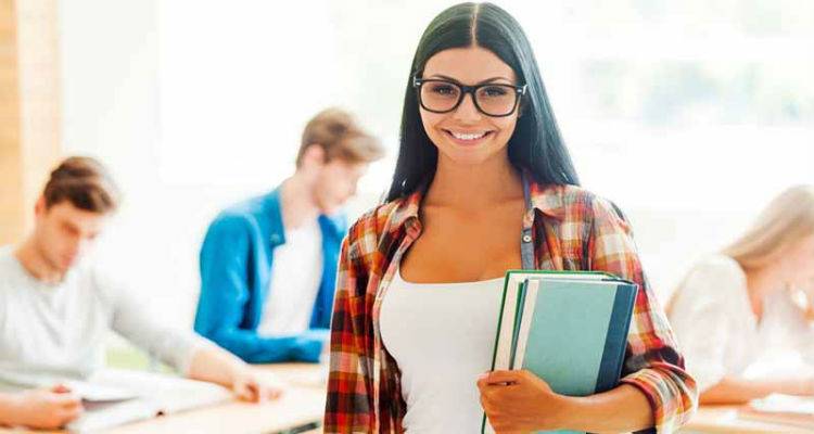 Υποτροφίες στα παιδιά της Λήμνου και των υπόλοιπων νησιών της Περιφέρειας από τον Όμιλο ΞΥΝΗ