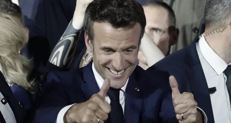 &Kappa;&alpha;&iota; &tau;ώ&rho;&alpha; &alpha;&rho;&chi;ί&zeta;&omicron;&upsilon;&nu; &tau;&alpha; &delta;ύ&sigma;&kappa;&omicron;&lambda;&alpha;: O&iota; &mu;&epsilon;&gamma;ά&lambda;&epsilon;&sigmaf; &pi;&rho;&omicron;&kappa;&lambda;ή&sigma;&epsilon;&iota;&sigmaf; &gamma;&iota;&alpha; &tau;&omicron;&nu; &Mu;&alpha;&kappa;&rho;ό&nu; &sigma;&tau;&eta; &delta;&epsilon;ύ&tau;&epsilon;&rho;&eta; &theta;&eta;&tau;&epsilon;ί&alpha; &tau;&omicron;&upsilon; &sigma;&tau;&eta;&nu; &pi;&rho;&omicron;&epsilon;&delta;&rho;ί&alpha;