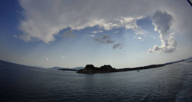 &Sigma;&upsilon;&nu;&nu;&epsilon;&phi;&iota;ά &mu;&epsilon; &pi;&tau;ώ&sigma;&eta; &tau;&eta;&sigmaf; &theta;&epsilon;&rho;&mu;&omicron;&kappa;&rho;&alpha;&sigma;ί&alpha;&sigmaf;