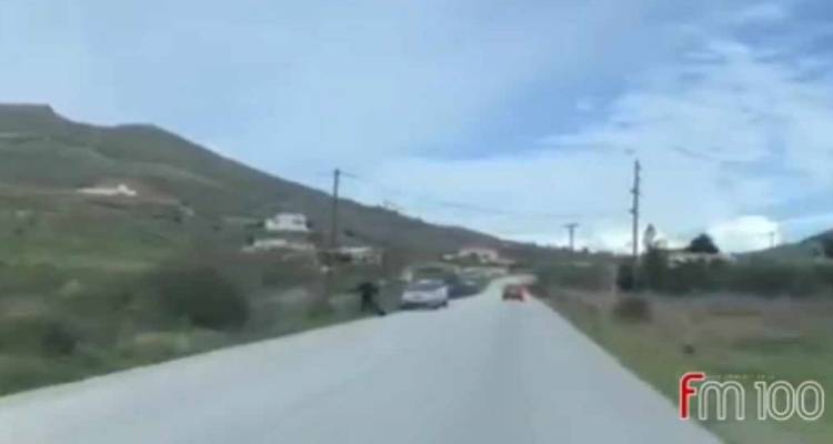 Κορνός: ΙΧ εξετράπη της πορείας του (video)
