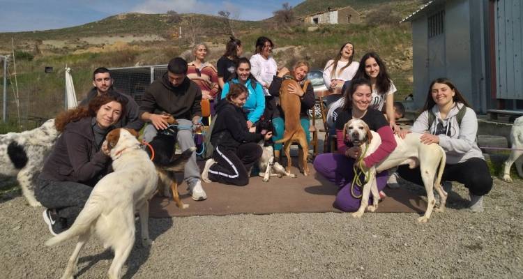 &Sigma;&alpha;&beta;&beta;&alpha;&tau;&iota;ά&tau;&iota;&kappa;&eta; &beta;ό&lambda;&tau;&alpha; &gamma;&iota;&alpha; &tau;&alpha; &alpha;&delta;έ&sigma;&pi;&omicron;&tau;&alpha; &tau;&eta;&sigmaf; &Lambda;ή&mu;&nu;&omicron;&upsilon;  &alpha;&pi;ό &tau;&omicron;&upsilon;&sigmaf; &phi;&omicron;&iota;&tau;&eta;&tau;έ&sigmaf; &tau;&omicron;&upsilon; &nu;&eta;&sigma;&iota;&omicron;ύ