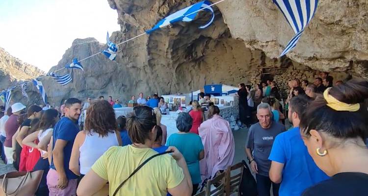 Το Hiking Adventures ανέβηκε στην Παναγιά την Κακαβιώτισσα και παρακολούθησε τη σημερινή λειτουργία