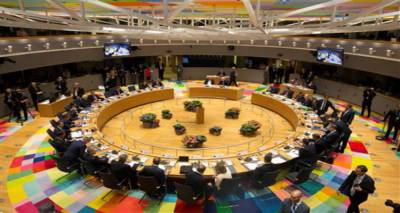 &Epsilon;&Epsilon;: &Epsilon;&gamma;&kappa;&rho;ί&theta;&eta;&kappa;&alpha;&nu; &omicron;&mu;ό&phi;&omega;&nu;&alpha; &omicron;&iota; &kappa;&alpha;&tau;&epsilon;&upsilon;&theta;&upsilon;&nu;&tau;ή&rho;&iota;&epsilon;&sigmaf; &gamma;&rho;&alpha;&mu;&mu;έ&sigmaf; &gamma;&iota;&alpha; &tau;&omicron; Brexit