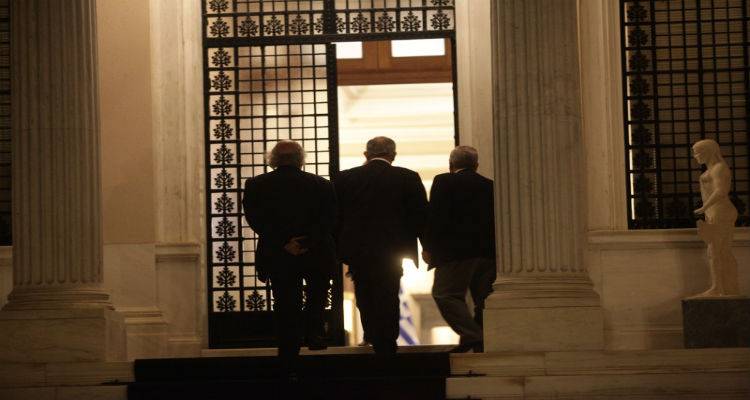 &Beta;&omicron;&upsilon;&lambda;&epsilon;&upsilon;&tau;έ&sigmaf; &sigma;&epsilon; &Tau;&sigma;ί&pi;&rho;&alpha;: &laquo;&Omicron;&iota; &pi;&omicron;&lambda;ί&tau;&epsilon;&sigmaf; &epsilon;ί&nu;&alpha;&iota; &pi;&rho;ό&theta;&upsilon;&mu;&omicron;&iota; &nu;&alpha; &upsilon;&pi;&omicron;&sigma;&tau;&omicron;ύ&nu; &theta;&upsilon;&sigma;ί&epsilon;&sigmaf;, &alpha;&rho;&kappa;&epsilon;ί &nu;&alpha;...&raquo;