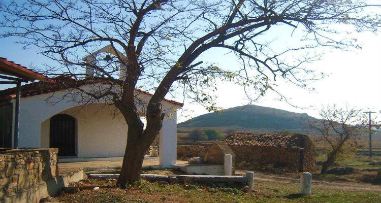&Kappa;&upsilon;&rho;&iota;&alpha;&kappa;ά&tau;&iota;&kappa;&eta; &beta;ό&lambda;&tau;&alpha; &sigma;&tau;&omicron; &Kappa;&omicron;&upsilon;&rho;&omicron;ύ&nu;&iota; &tau;&eta;&sigmaf; &Lambda;ή&mu;&nu;&omicron;&upsilon; (photos)