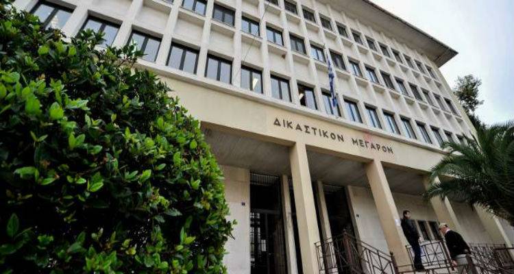 &Iota;&omega;ά&nu;&nu;&iota;&nu;&alpha;: &Sigma;ή&mu;&epsilon;&rho;&alpha; &eta; έ&nu;&alpha;&rho;&xi;&eta; &tau;&eta;&sigmaf; &delta;ί&kappa;&eta;&sigmaf; &gamma;&iota;&alpha; &tau;&omicron;&nu; &Beta;&alpha;&gamma;&gamma;έ&lambda;&eta; &Gamma;&iota;&alpha;&kappa;&omicron;&upsilon;&mu;ά&kappa;&eta;