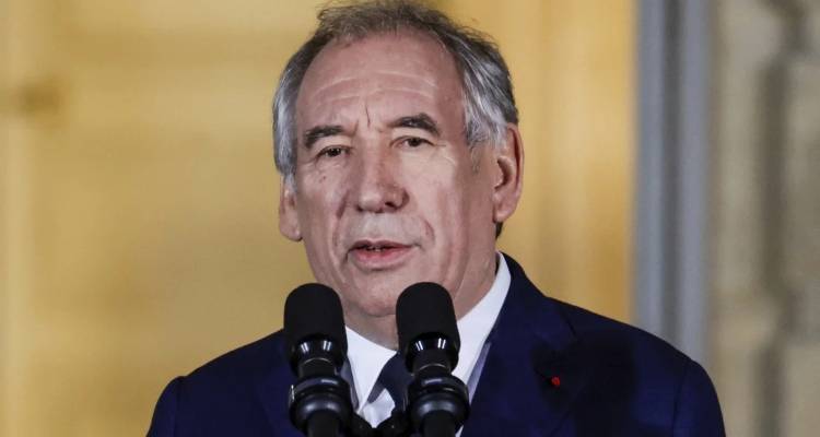 &Gamma;&alpha;&lambda;&lambda;ί&alpha;: &Omicron;&iota; &kappa;&iota;&nu;ή&sigma;&epsilon;&iota;&sigmaf; &Mu;&pi;&alpha;ϊ&rho;&omicron;ύ &gamma;&iota;&alpha; &tau;&omicron;&nu; &sigma;&chi;&eta;&mu;&alpha;&tau;&iota;&sigma;&mu;ό &kappa;&upsilon;&beta;έ&rho;&nu;&eta;&sigma;&eta;&sigmaf; -&Pi;&rho;ώ&tau;&omicron; &rho;&alpha;&nu;&tau;&epsilon;&beta;&omicron;ύ &mu;&epsilon; &Lambda;&epsilon;&pi;έ&nu;, &epsilon;&lambda;&pi;ί&zeta;&epsilon;&iota; &sigma;&epsilon; &sigma;&tau;ή&rho;&iota;&xi;&eta; &tau;&omega;&nu; &Sigma;&omicron;&sigma;&iota;&alpha;&lambda;&iota;&sigma;&tau;ώ&nu;