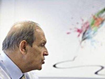 «Γαλλικά» από Σταυρίδη σε νορβηγίδα δημοσιογράφο